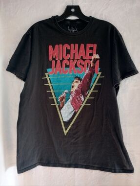 Michael Jackson Iconic Pop Music Artist Graphic Tee Shirt Triumph International